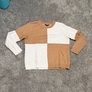 41 Hawthorn Women's Tan and White Crewneck Sweater